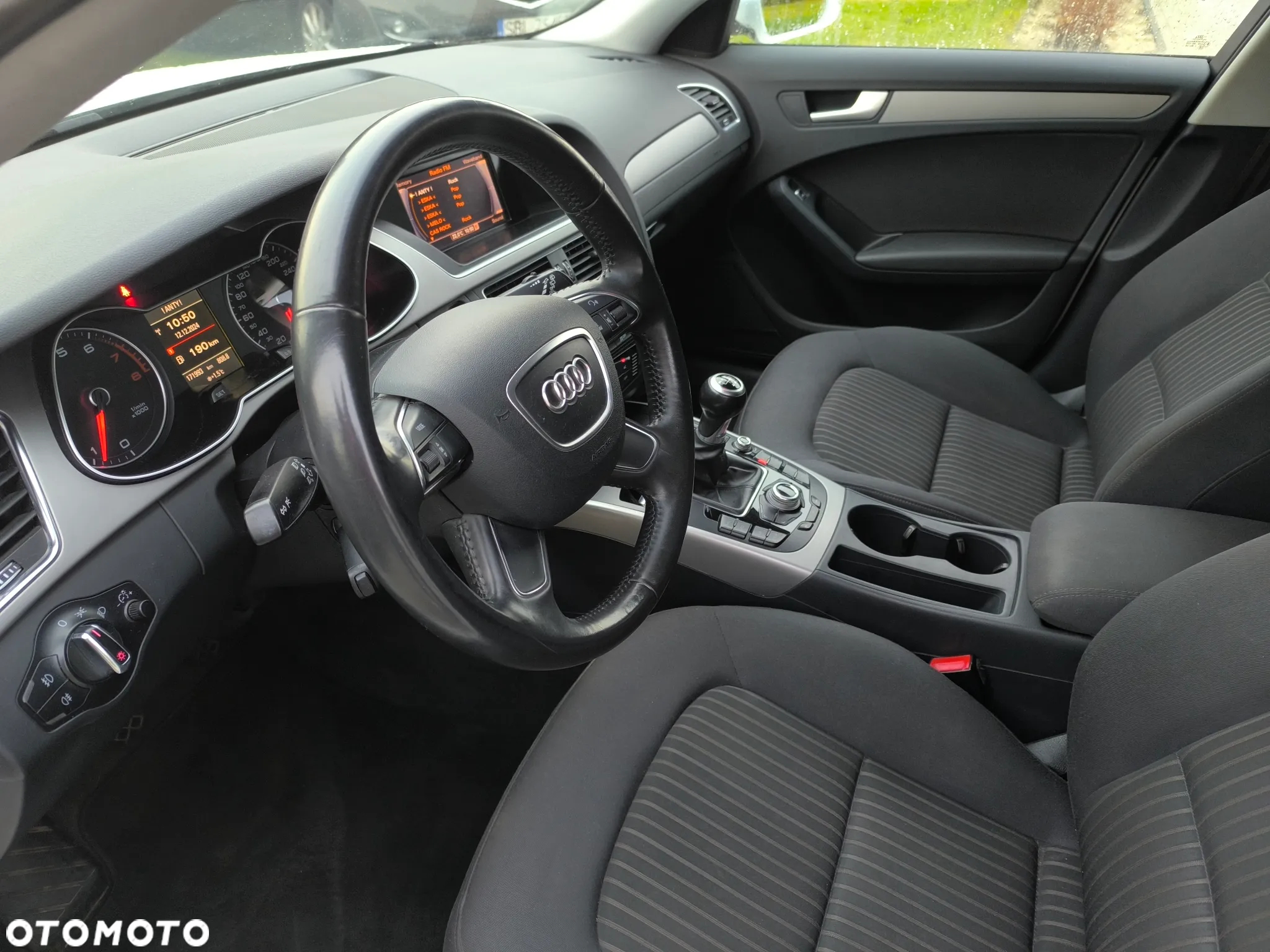 Audi A4 Avant 1.8 TFSI Ambiente - 25