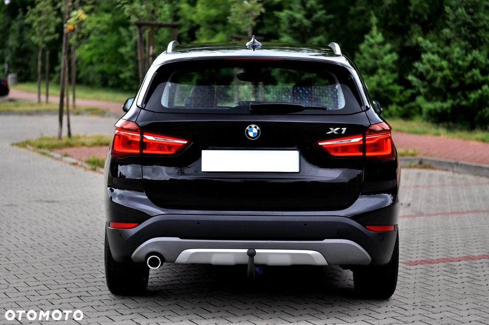 BMW X1 sDrive18d Sport Line - 12