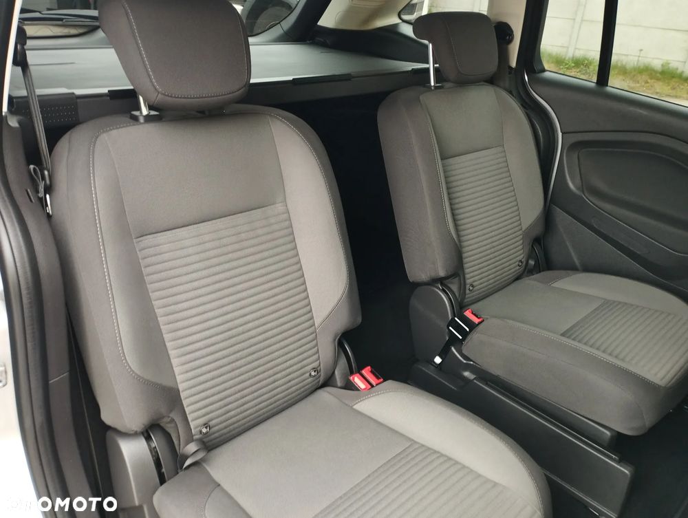 Ford Grand C-MAX - 19
