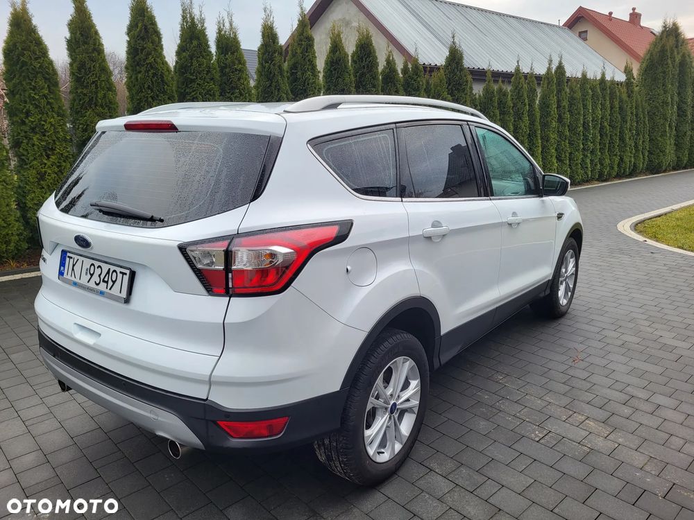 Ford Kuga 1.5 EcoBoost 2x4 Titanium - 5