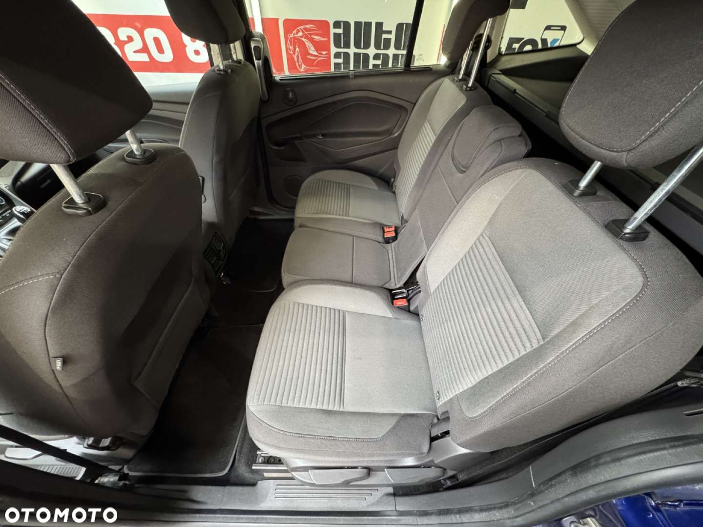Ford Grand C-MAX - 33