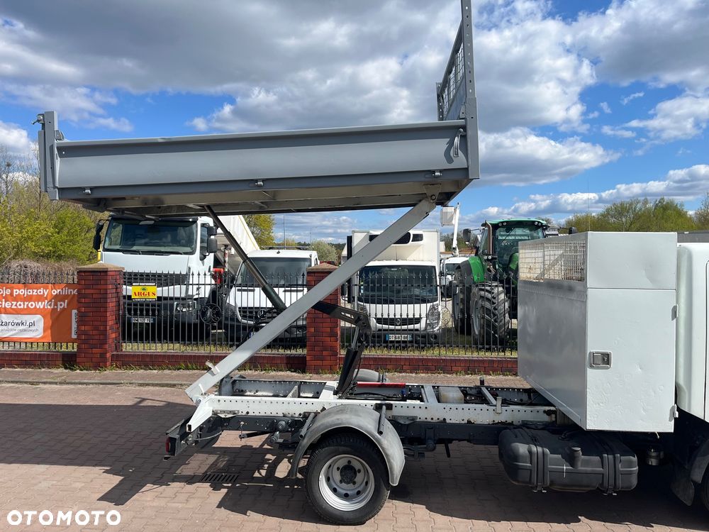 Nissan Cabstar - 12