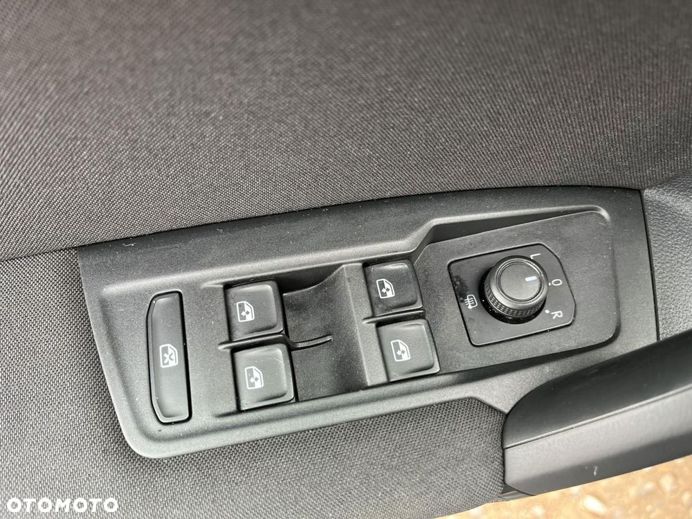 Volkswagen Tiguan - 19