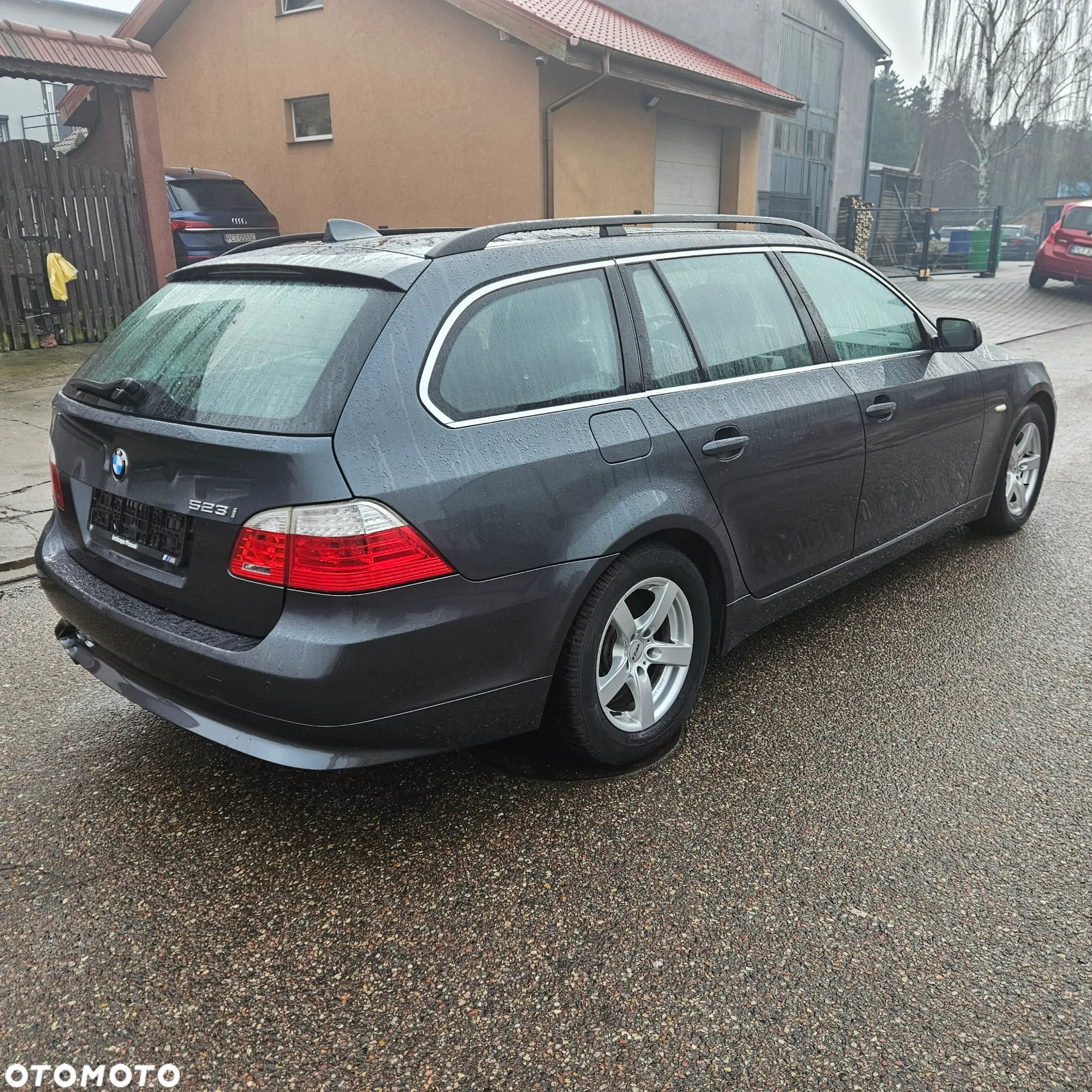 BMW Seria 5 523i - 3