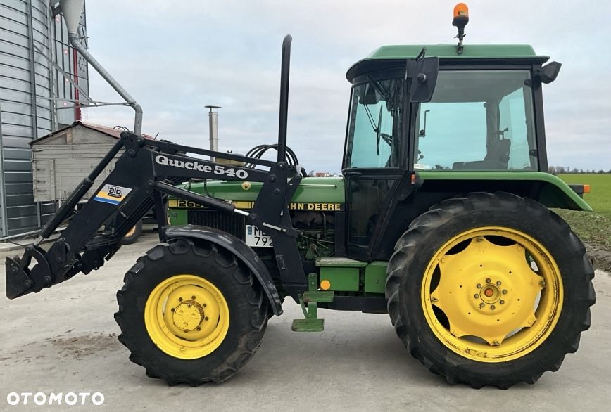 John Deere 2650 - 1
