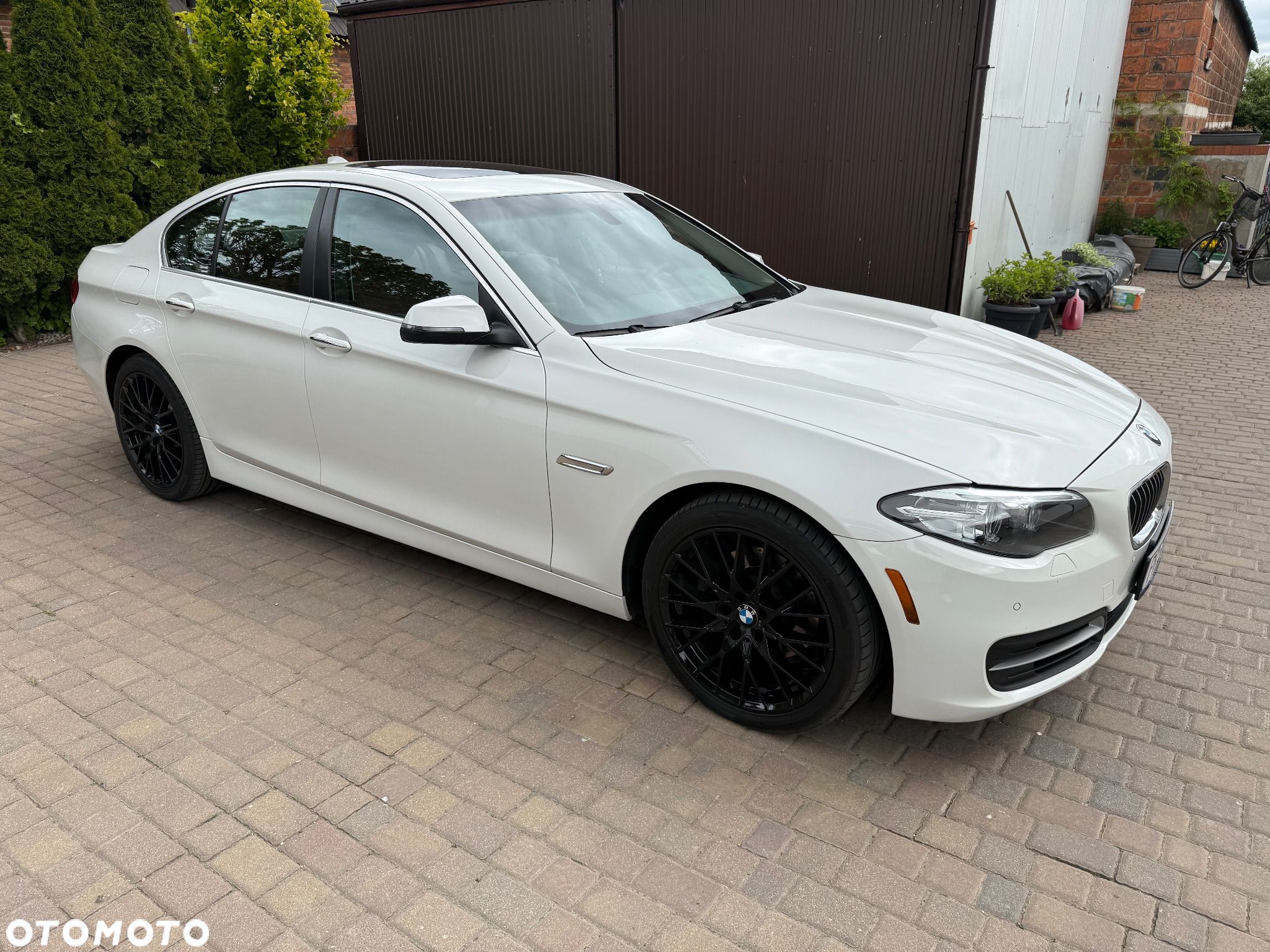 BMW Seria 5 528i xDrive - 1