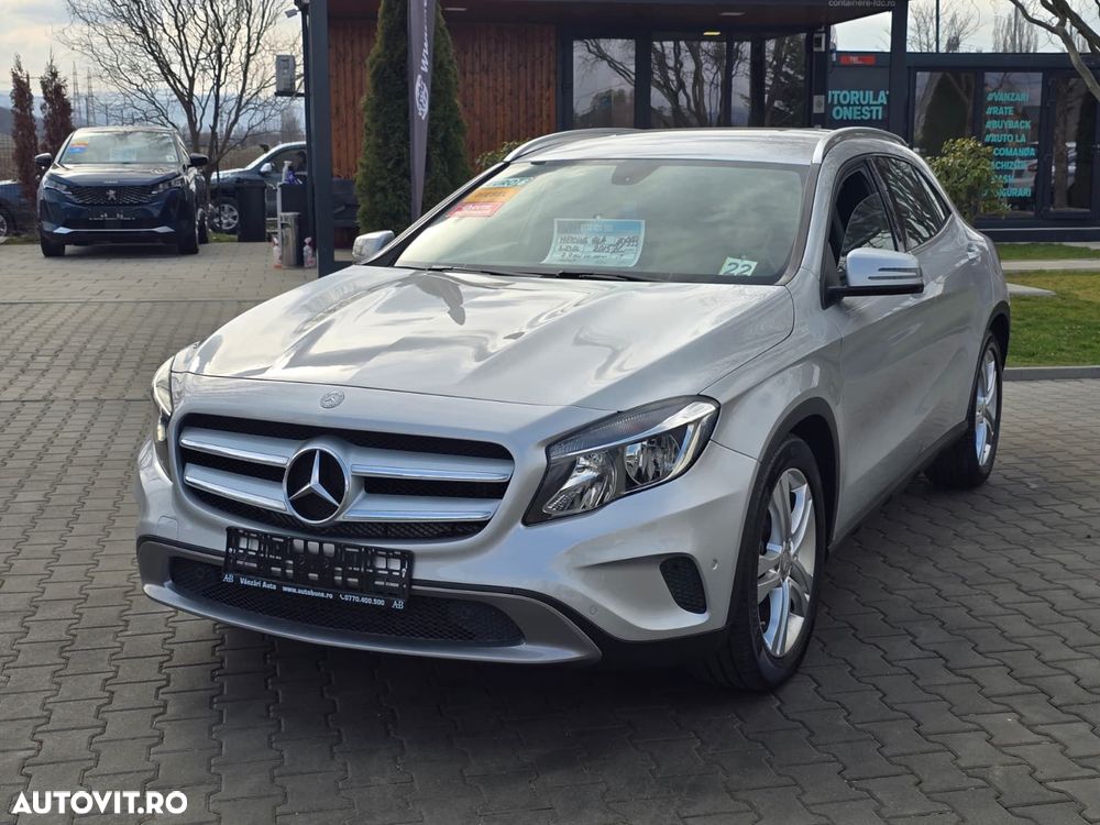 Mercedes-Benz GLA - 2