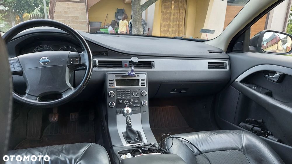 Volvo V70 2.0 Momentum - 6