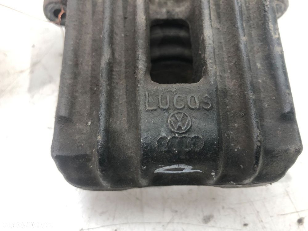 ZACISK PRAWY TYŁ - 80.00 PLN - AUDI A4 B6 Avant (8E5) 2000 - 2005 2.5 TDI quattro 132 kW [180 KM] - 4