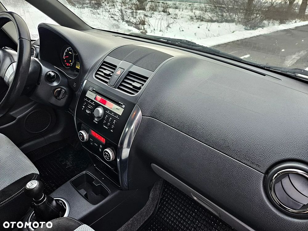 Suzuki SX4 1.6 Topline Edition 4WD - 13