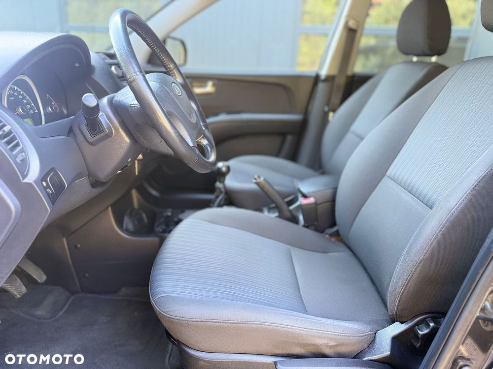 Kia Sportage 2.0 2WD Cup - 18