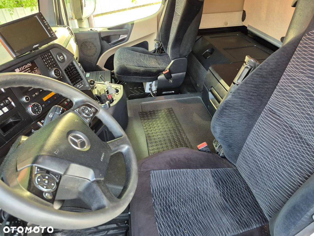 Mercedes-Benz AUTOCYSTERNA MERCEDES ACTROS 18510 - 30