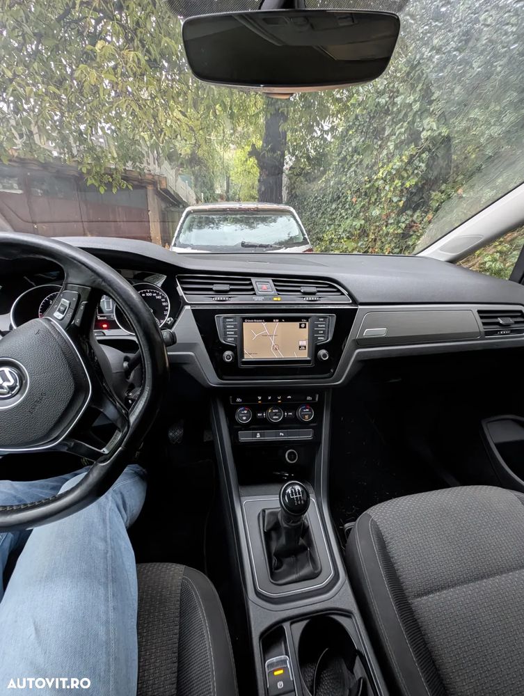 Volkswagen Touran 1.6 TDI Comfortline - 7