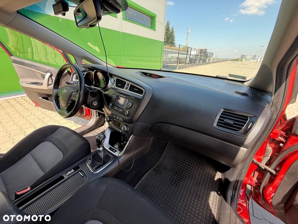 Kia Ceed 1.6 GDI L Business Line - 8