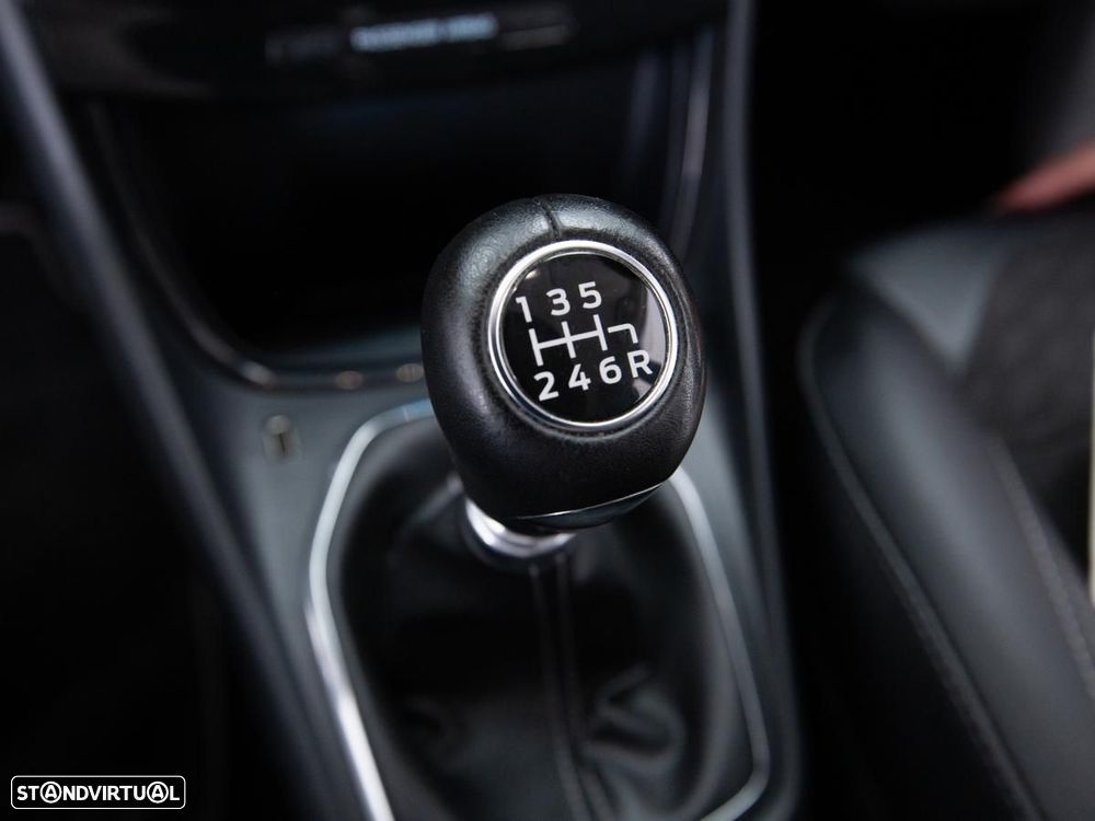 Ford Puma 1.0 EcoBoost Hybrid TITANIUM - 18