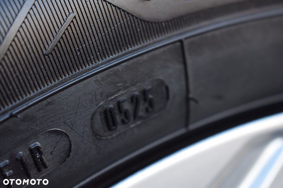 Toyota RAV4 2.5 Hybrid Executive 4x2 - 30