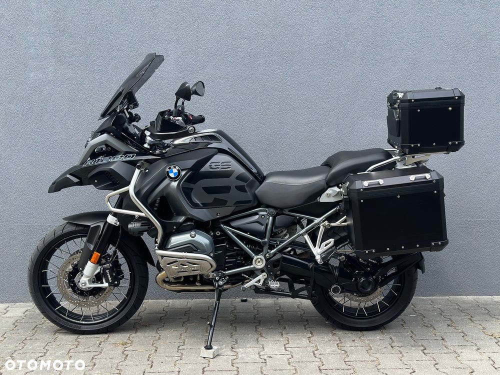 BMW R - 1