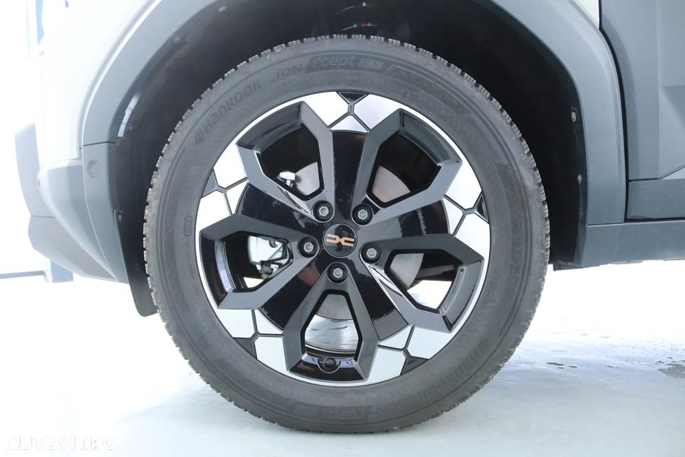 Dacia Duster HEV 155 Extreme - 7