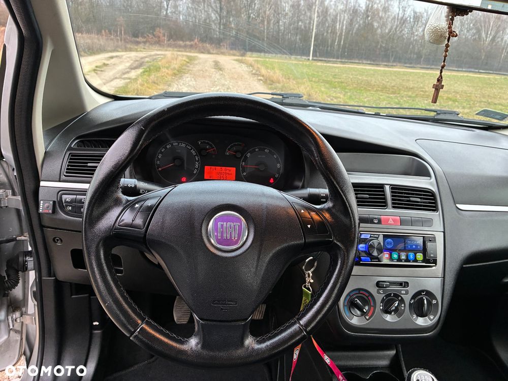 Fiat Linea 1.4 Dynamic - 26