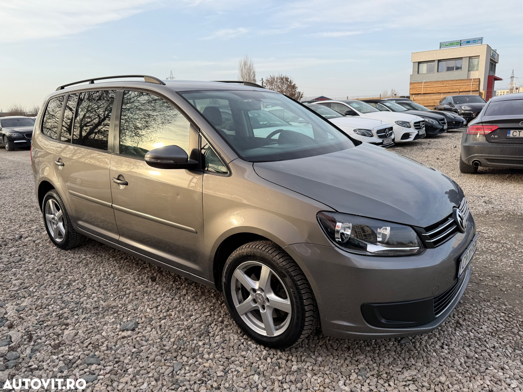 Volkswagen Touran 1.6 TDI SCR BlueMotion Technology Trendline - 17