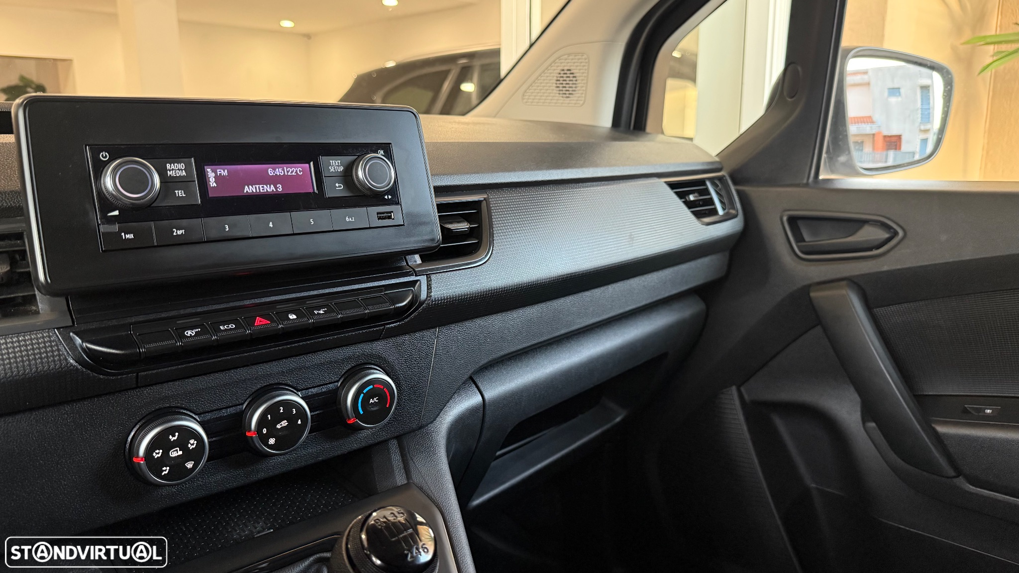 Renault KANGOO III - 17