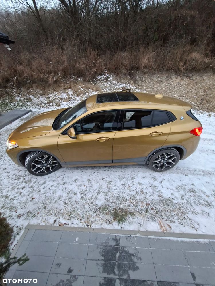BMW X2 xDrive20i Advantage Plus - 3