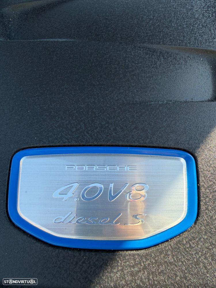 Porsche Panamera 4 S - 4