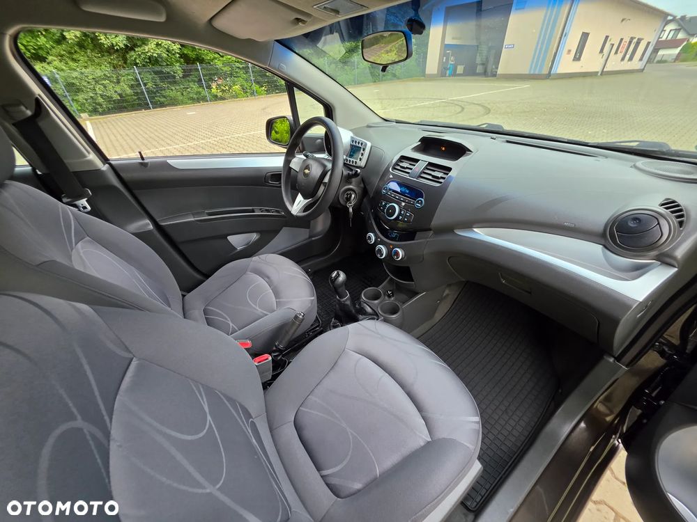 Chevrolet Spark 1.2 LT - 10