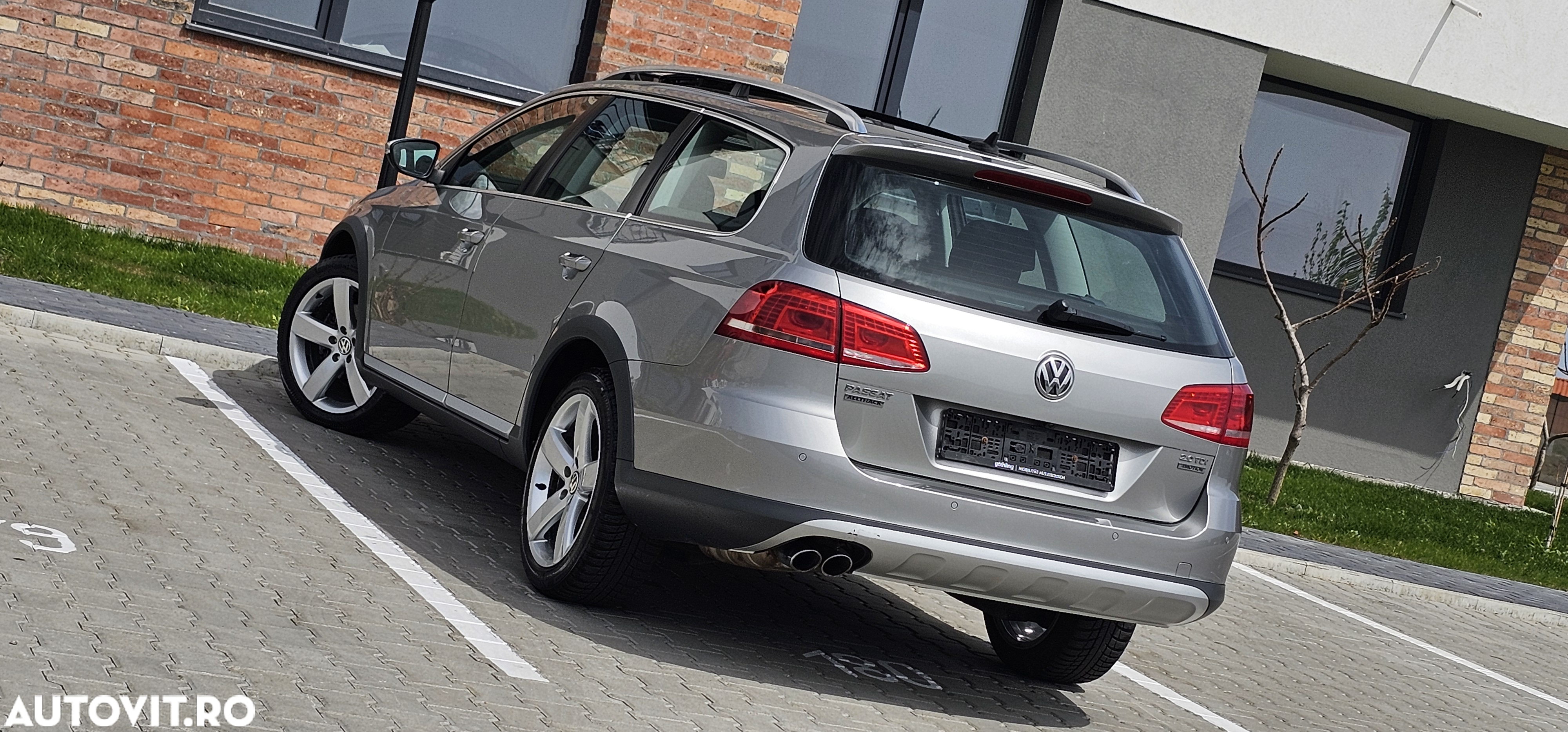 Volkswagen Passat Variant 2.0 TDI 4Motion BlueMotion Technology Exclusive - 4