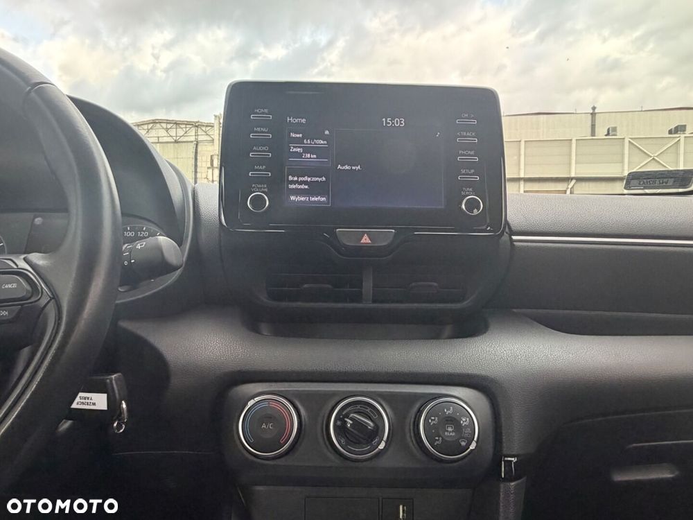 Toyota Yaris 1.5 Comfort - 17