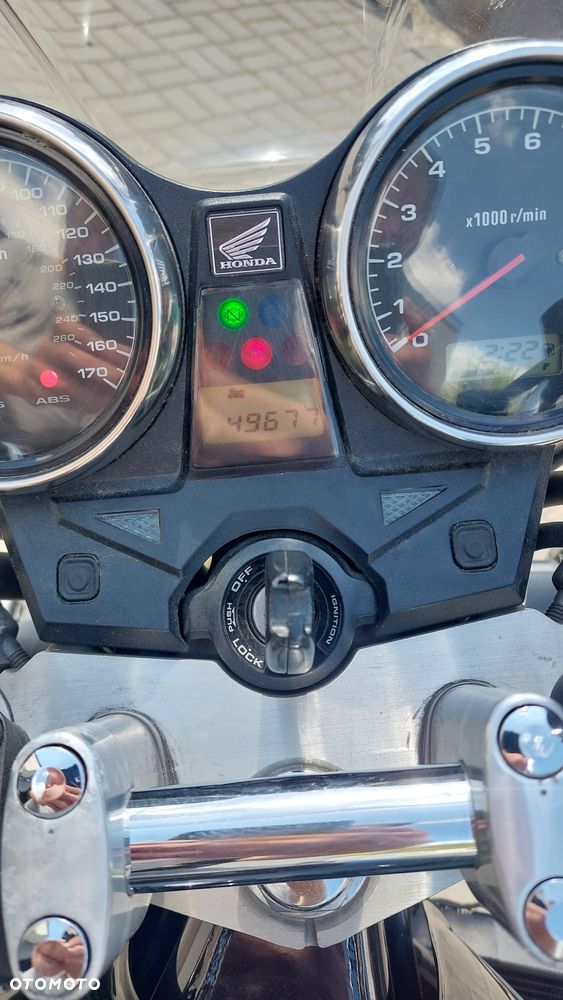 Honda CB - 4