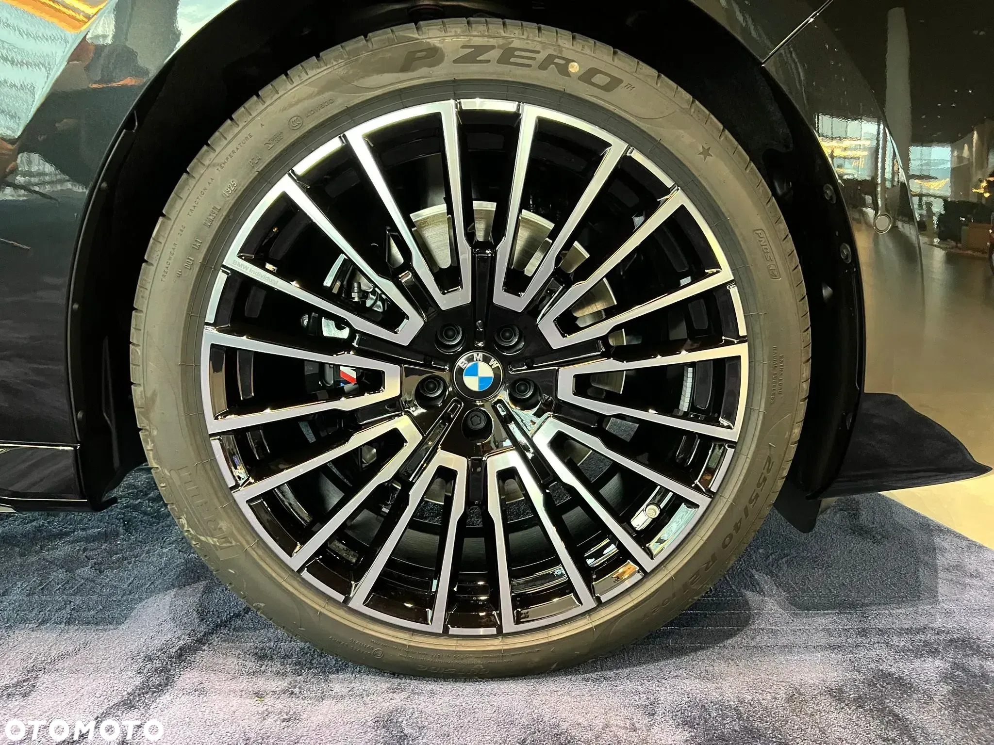 BMW Seria 7 - 16