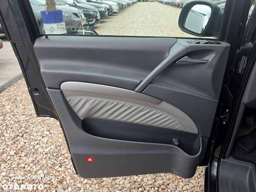 Mercedes-Benz Viano - 26