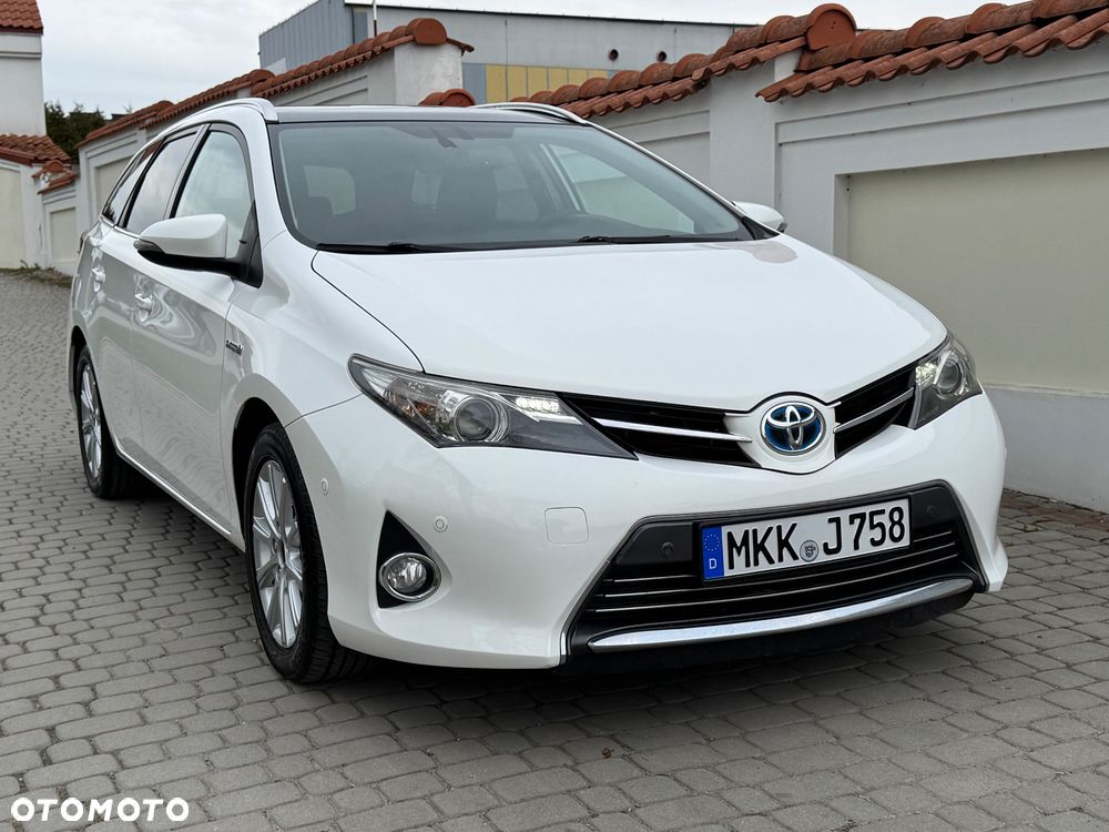 Toyota Auris 1.8 HSD Luna - 40