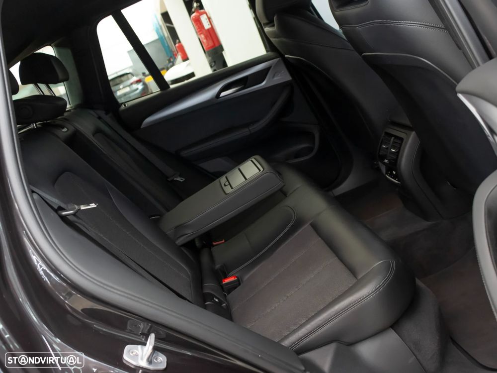BMW X3 18 d sDrive Ed. L.Style Auto - 12