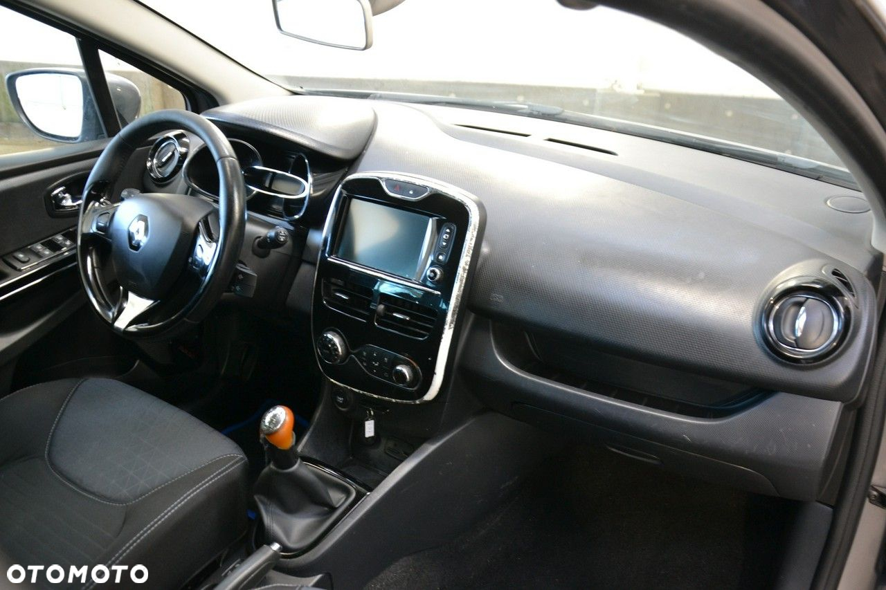 Renault Clio - 20