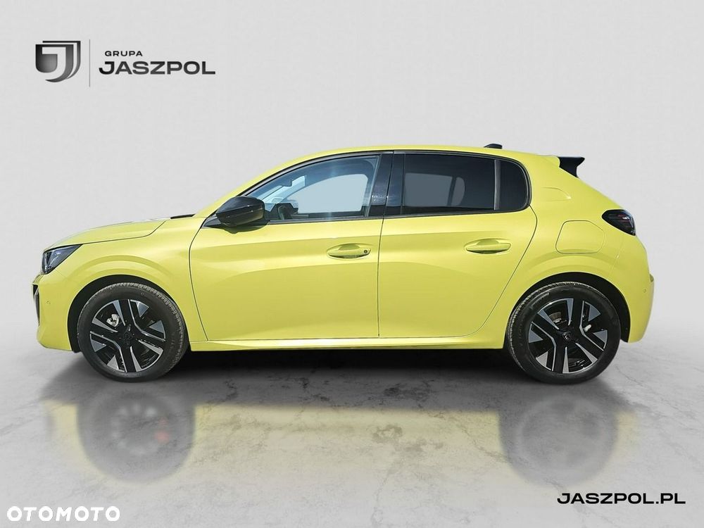 Peugeot 208 - 8