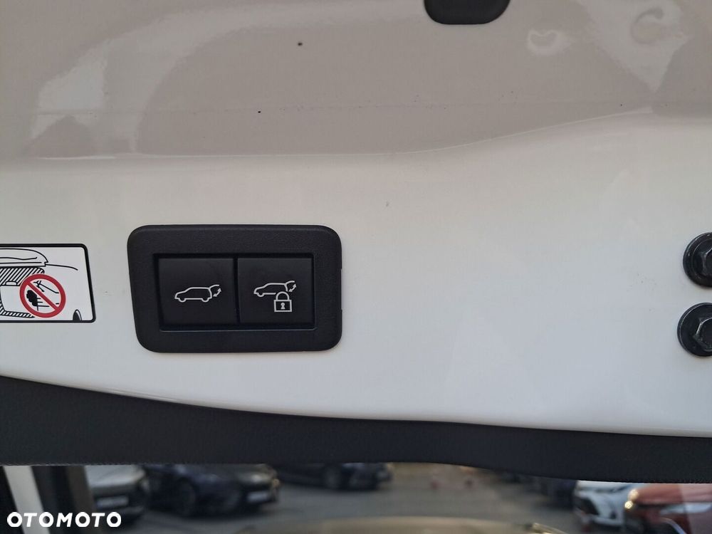 Toyota C-HR 2.0 PHEV Dynamic Force Executive - 28