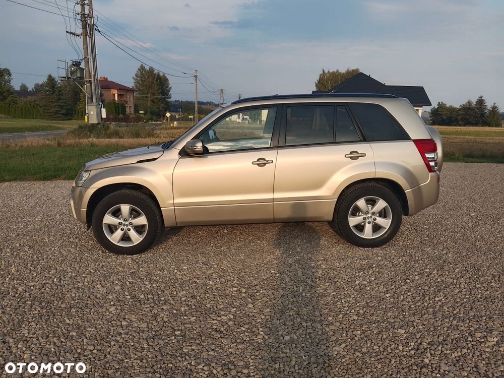 Suzuki Grand Vitara 2.4 Premium EU5 - 28