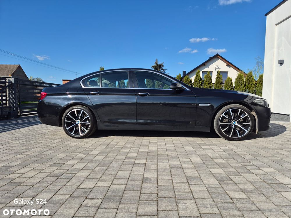 BMW Seria 5 525d xDrive Modern Line - 19