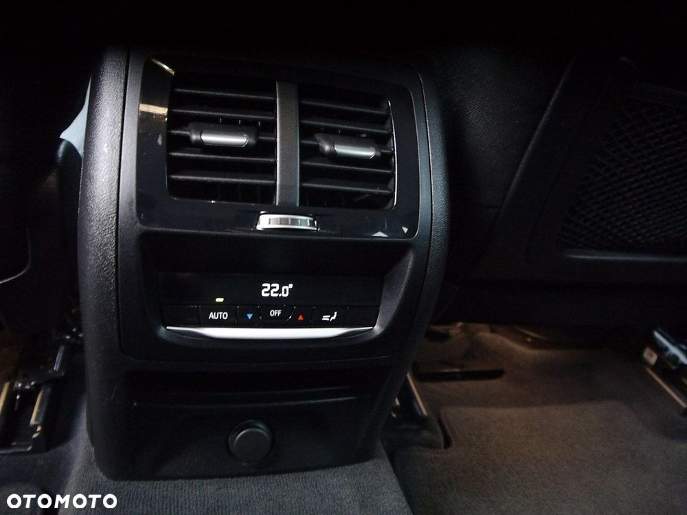 BMW X4 xDrive20d xLine - 31
