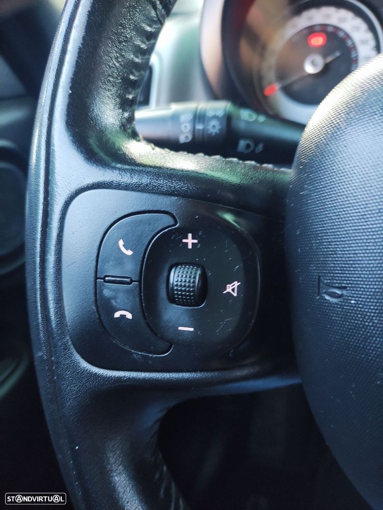 Fiat 500L Living 1.6 MJ S&S - 25