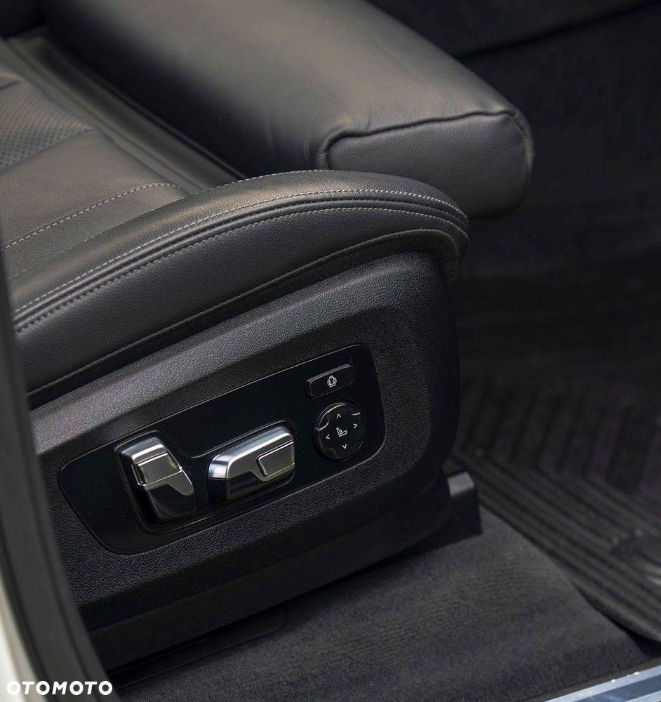 BMW X5 xDrive40i sport - 38