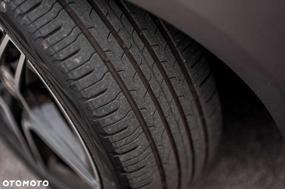 Mercedes-Benz Klasa A 220 4-Matic AMG Line 8G-DCT - 26