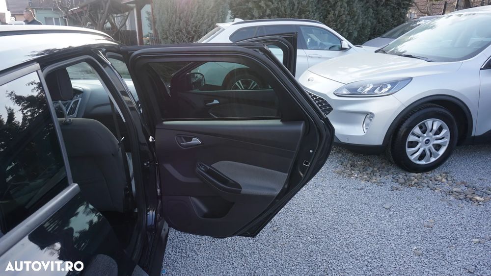 Ford Focus 1.0 EcoBoost Start-Stopp-System TREND - 12