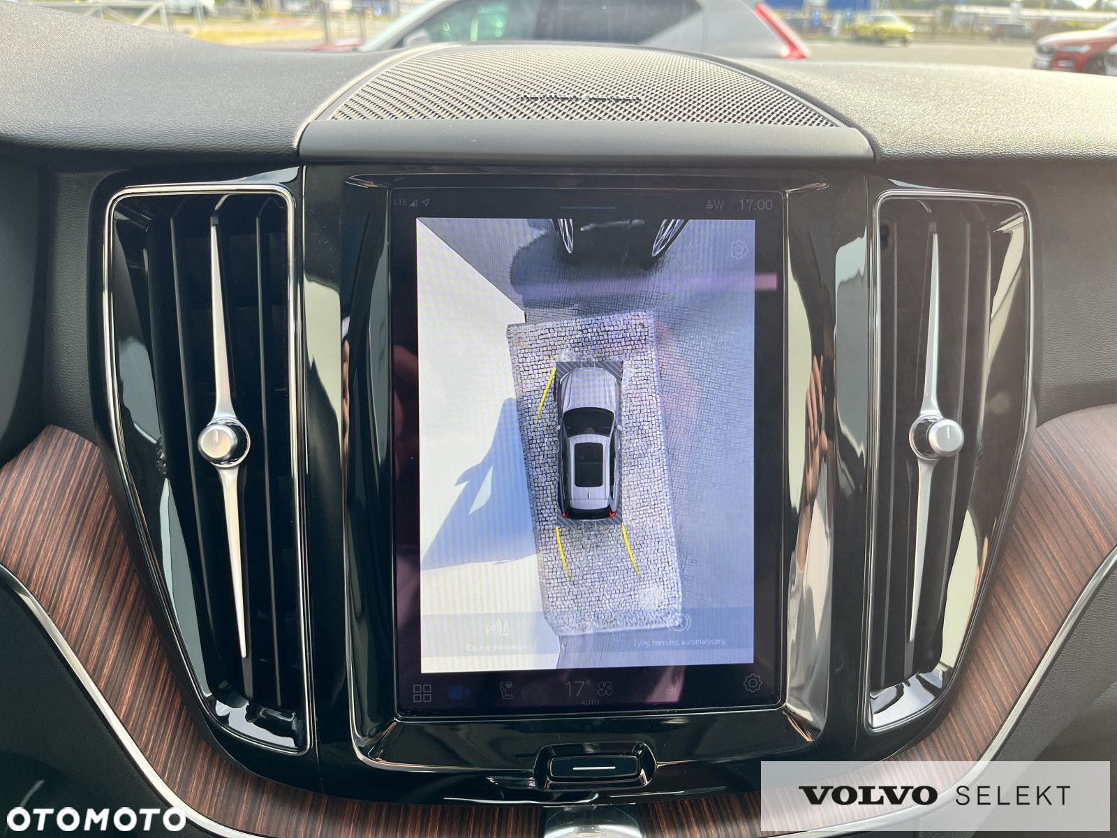Volvo XC 60 - 21