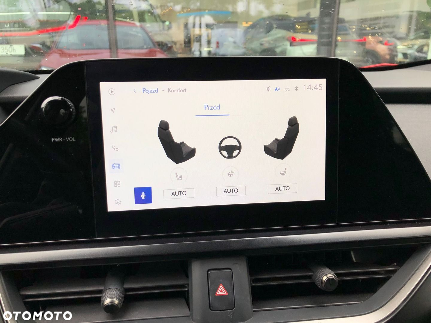 Lexus UX - 17