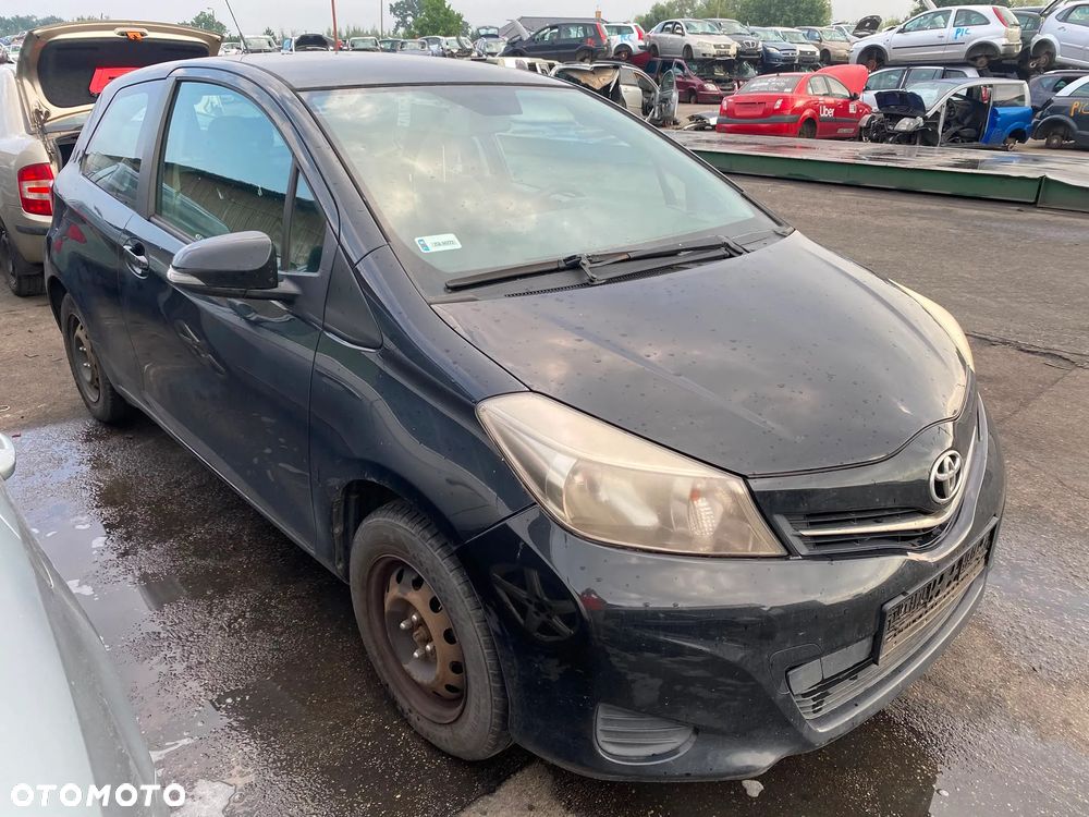 217 / TOYOTA YARIS II / NA CZĘŚCI/ - 2