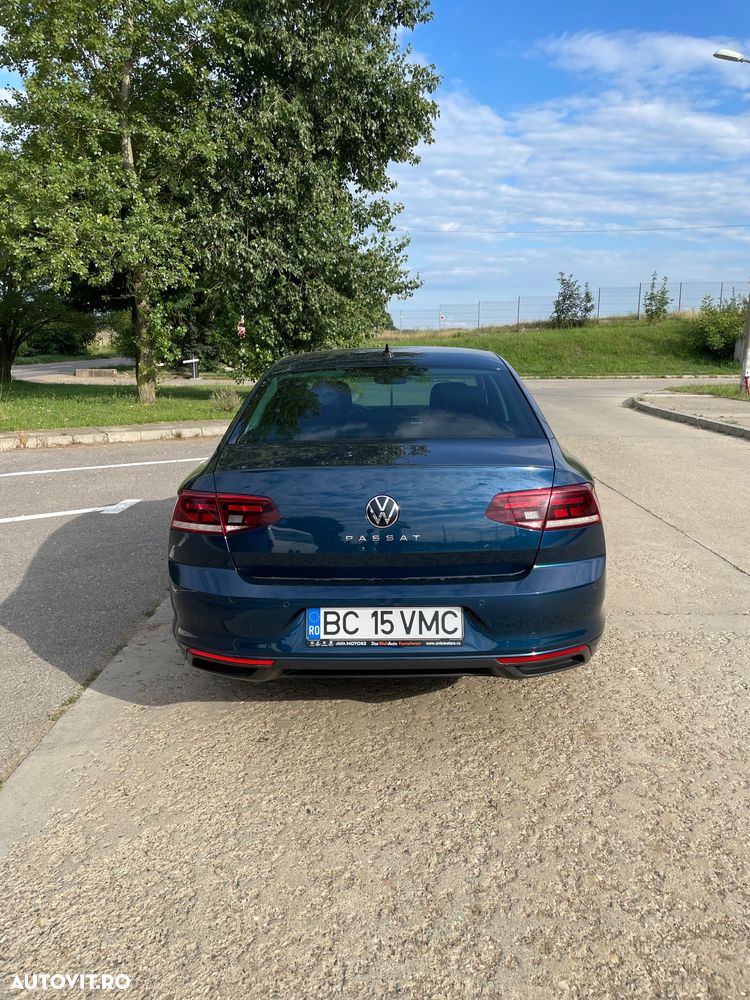 Volkswagen Passat 2.0 TDI DSG Comfortline - 11