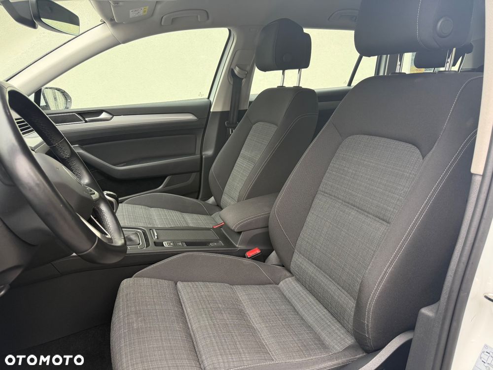 Volkswagen Passat 1.5 TSI EVO Business - 27